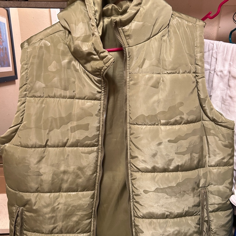 Camouflage Puffer Vest